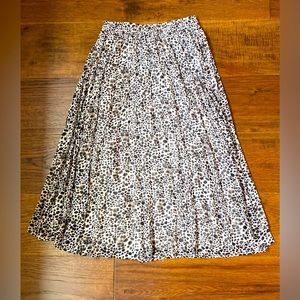 A New Day. High waisted, A-line skirt. Size XS. Animal print, black and white